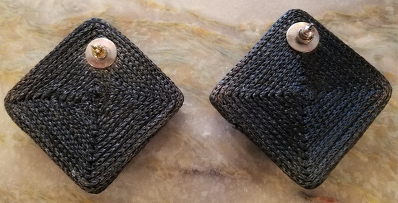 Vintage Post (rope) Earrings - Picture 4 of 4